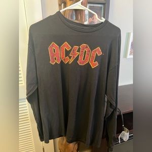 Men’s graphic T-shirt, color, black, long sleeve size large